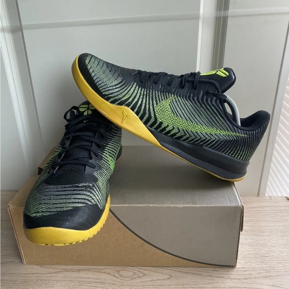 NIKE KB 2016 Kobe Basketball MENTALITY II Shoes VOLT/BLACK - MEN  12 - Picture 8 of 14